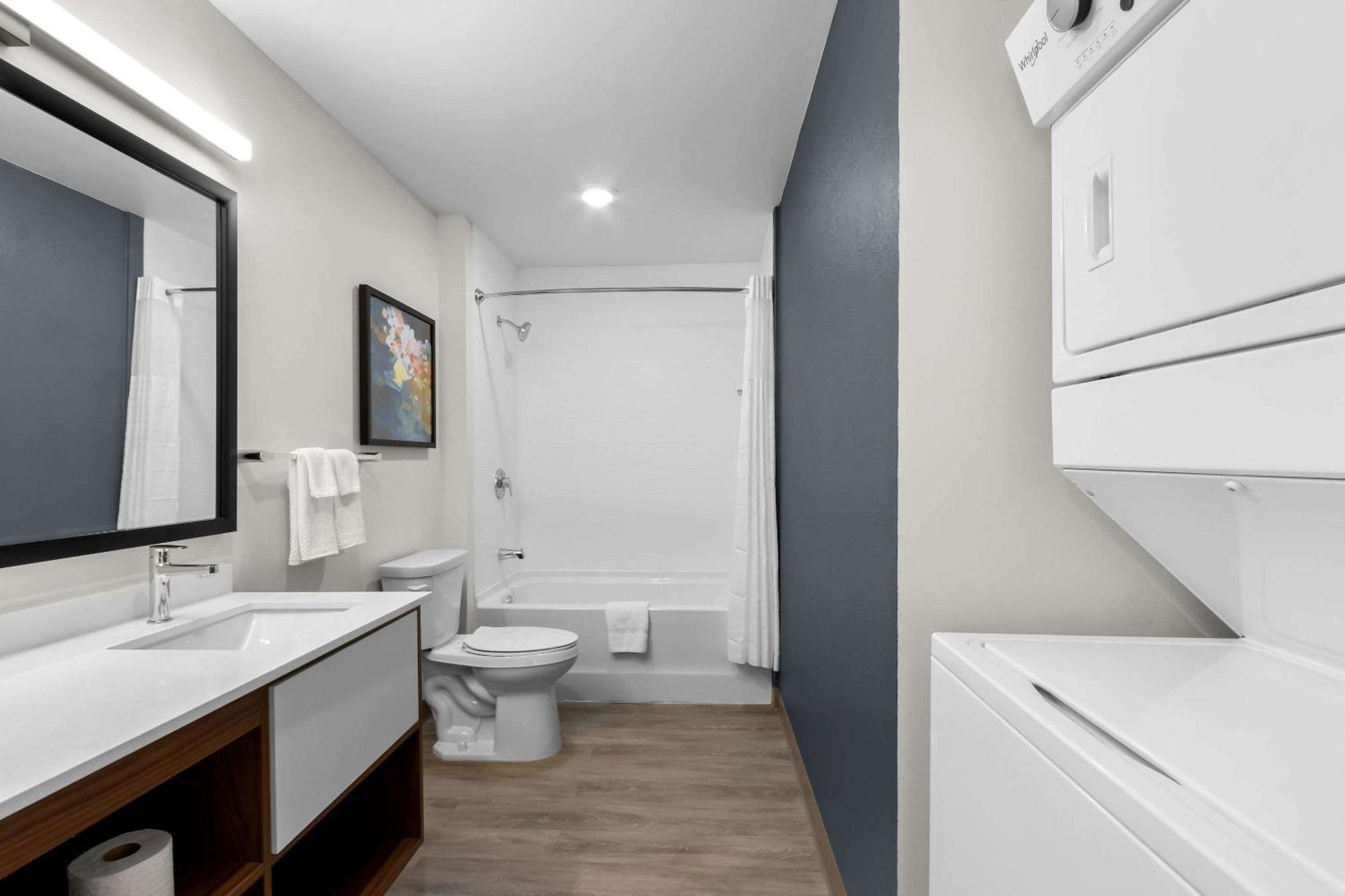 Everhome Suites Glendale Sports Entertainment District Exterior foto