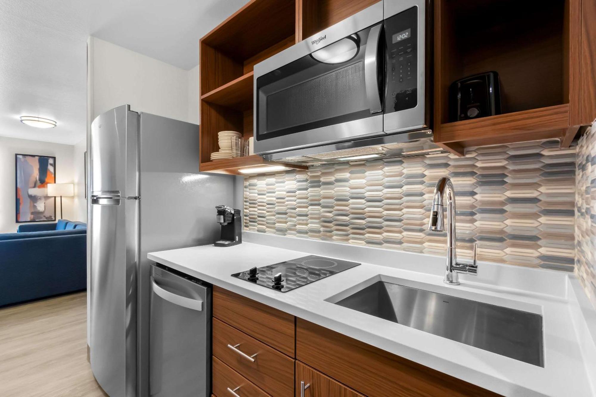 Everhome Suites Glendale Sports Entertainment District Exterior foto